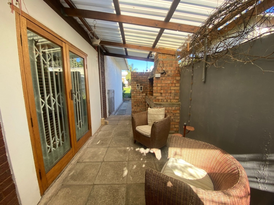 3 Bedroom Property for Sale in Berea Eastern Cape
